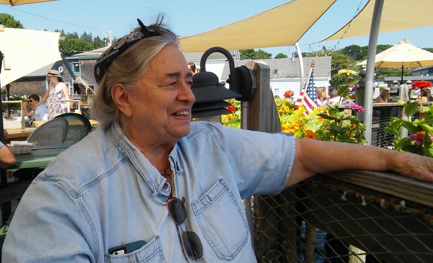 Lucy in
        Stonngton